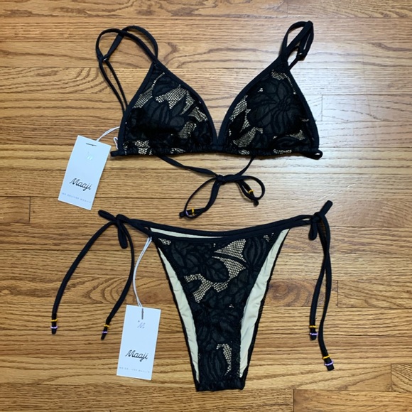 Maaji Other - Maaji swimsuit - mesh / lace-like bikini set with triangle top & cheeky bottom